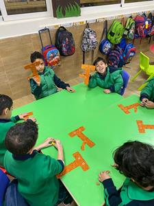 KG1B Christmas party and Letters project08