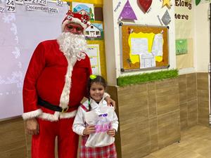 KG1B Christmas party and Letters project39