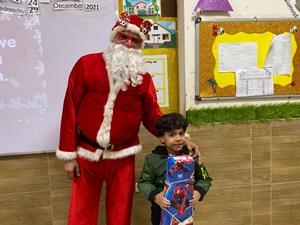 KG1B Christmas party and Letters project43