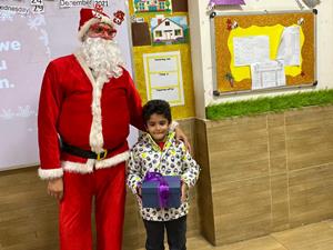 KG1B Christmas party and Letters project50