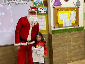 KG1B Christmas party and Letters project51