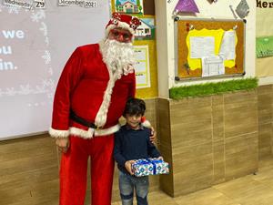KG1B Christmas party and Letters project55